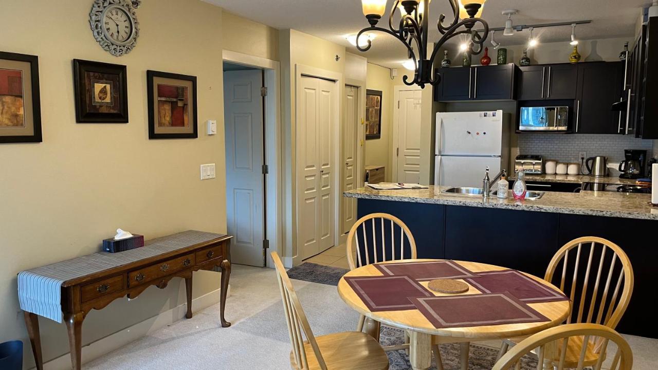Waterscapes Resort Kelowna 2 Full Bedrooms Suite Vacation Rentals, Short Term Rentals. Екстериор снимка