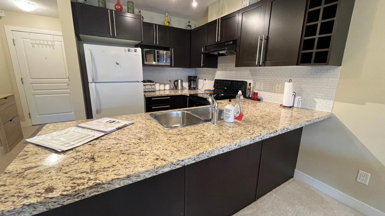 Waterscapes Resort Kelowna 2 Full Bedrooms Suite Vacation Rentals, Short Term Rentals. Екстериор снимка